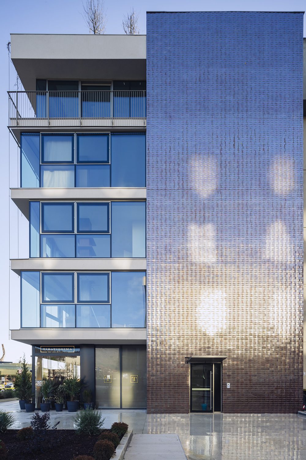 Riqualificazione Edificio Uffici e Residenze - Prato