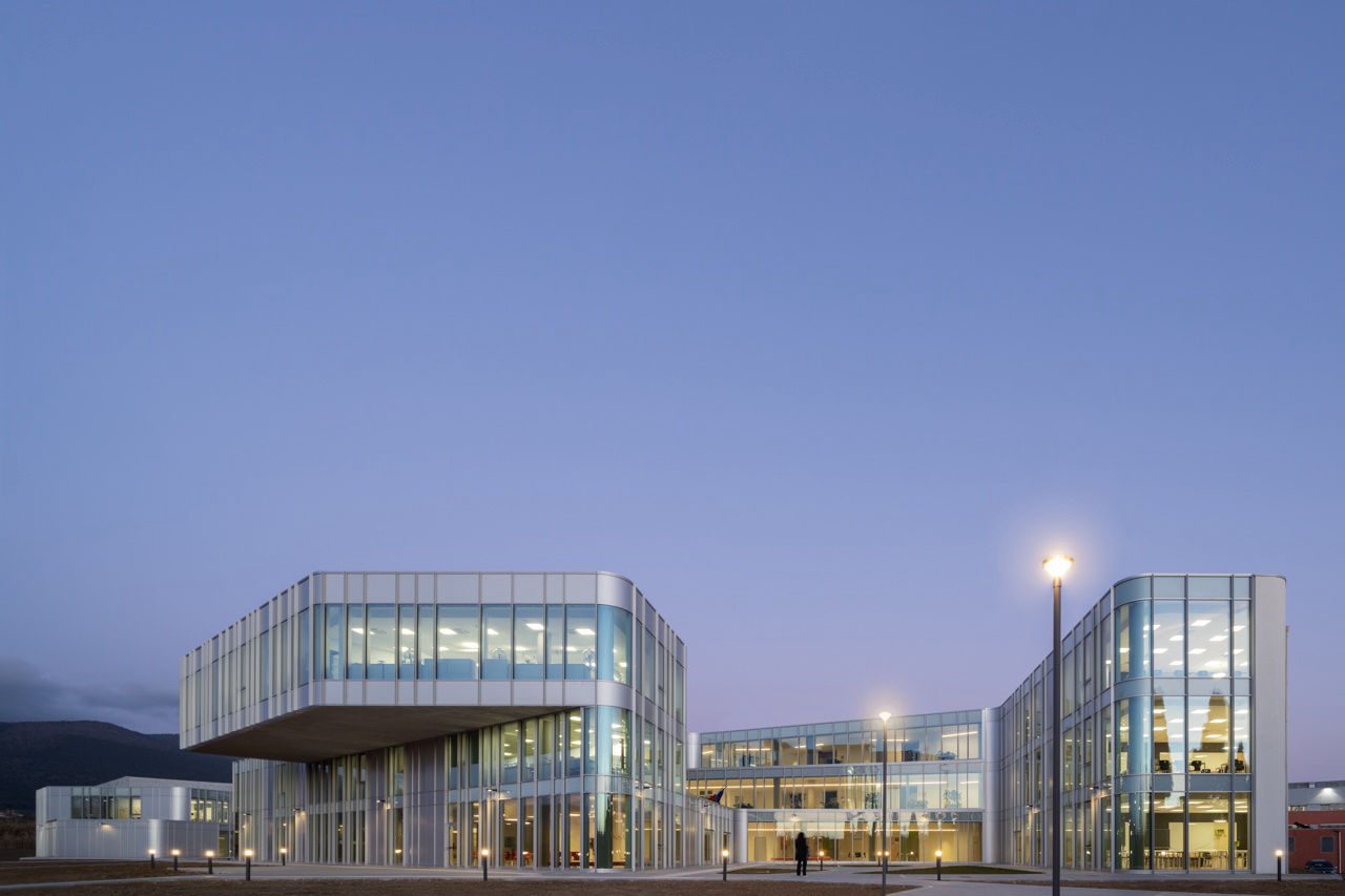 Nuovo Liceo Scientifico Enriques Agnoletti - Sesto Fiorentino